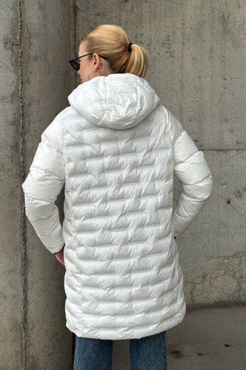 Kapitoneli Fermuarlı Kapüşonlu Uzun Şişme Mont