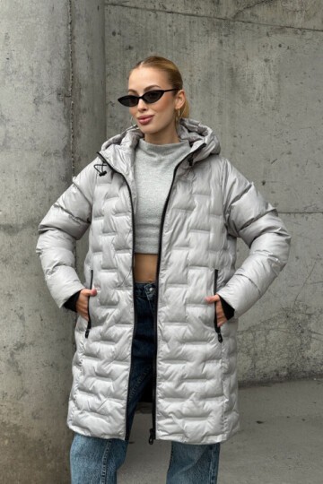 Kapitoneli Fermuarlı Kapüşonlu Uzun Şişme Mont