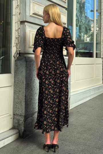 Kare Yaka Beli Gipeli Çiçek Desenli Elbise