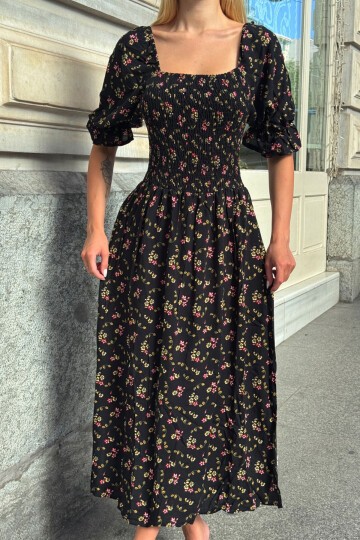 Kare Yaka Beli Gipeli Çiçek Desenli Elbise