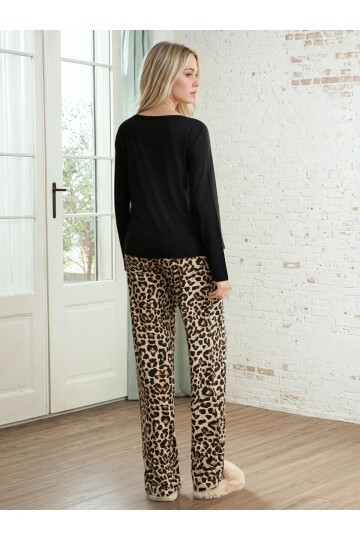 Leopar Desenli Kadın Pijama Takımı