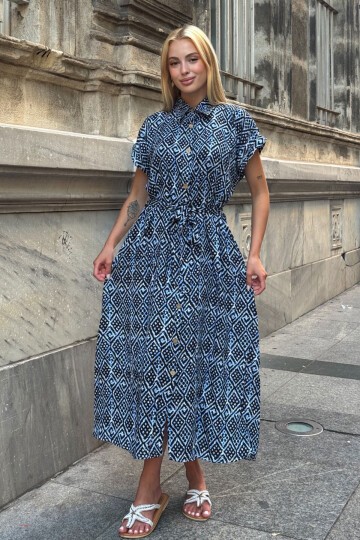 Mavi Kemerli Desenli Dokuma Gömlek Elbise