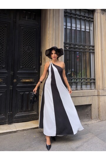 Parça Bloklu Omuz Detay Elbise Siyah Beyaz