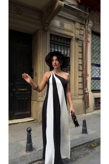 Parça Bloklu Omuz Detay Elbise Siyah Beyaz