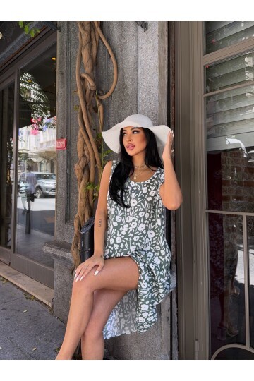 Rahat Kalıp Kolsuz Desenli Elbise