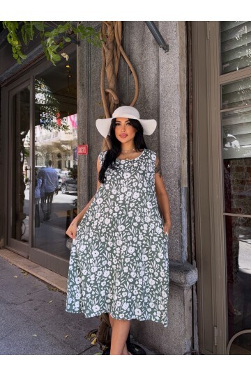 Rahat Kalıp Kolsuz Desenli Elbise