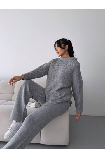 Şal Yaka Triko Takım Gri