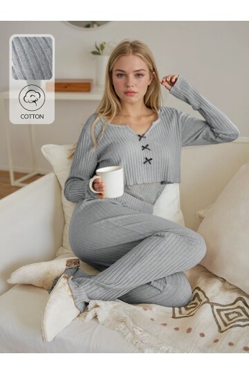 Süprem Kumaş Yaka Detay Pijama Takımı