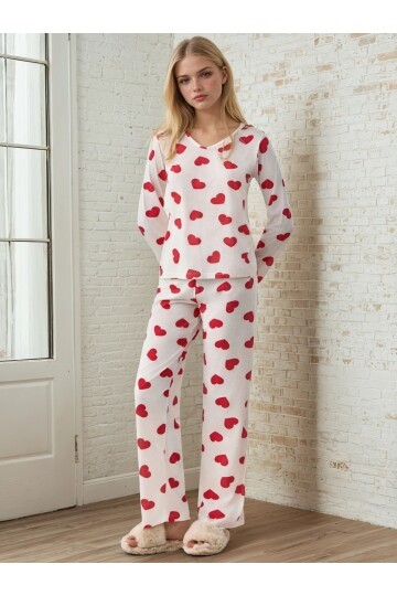 Uzun Kollu Kalp Desenli Pijama Seti