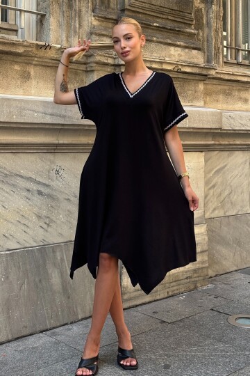 V Yaka Kısa Kollu Şerit Desenli Elbise