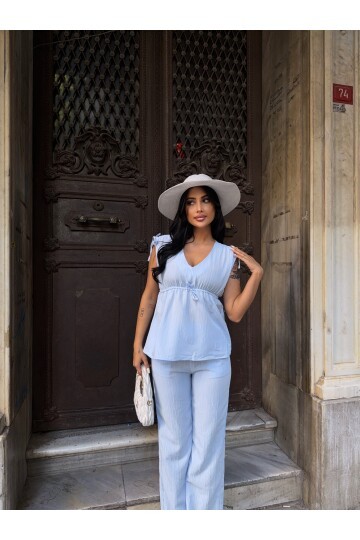 V Yaka Kolsuz Bluz ve Pantalon Takım Mavi
