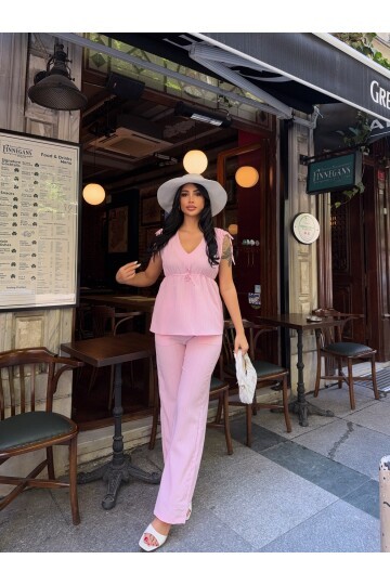 V Yaka Kolsuz Bluz ve Pantalon Takım Pembe