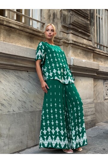 Viskon Kumaş Desenli Bol Paça Alt Üst Takım