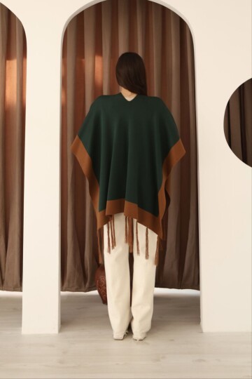 Yeşil Püsküllü Renk Bloklu Kışlık Triko Panço