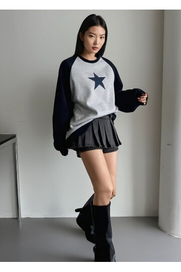 Yıldız Desenli Bloklu Oversize Sweatshirt