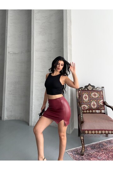 Yırtmaçlı Bordo Mini Deri Etek