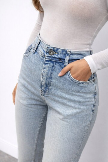 Açık Mavi Esnek Kadın Jean