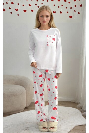 Beyaz Kırmızı Kalp Desenli Kadın Pijama Takımı