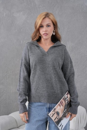 Kadın Antrasit Polo Yaka Oversize Yarım Pat Yumuşak Dokulu Triko Kazak