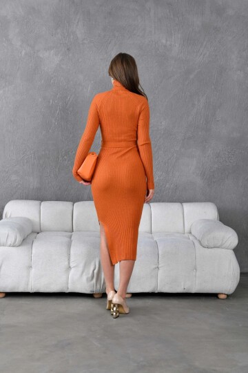 Kadın Balıkçı Yaka Kaşkorse Slim Fit Yırtmaçlı Triko Elbise