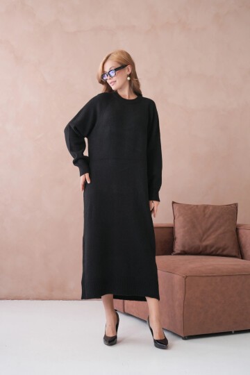 Kadın Bisiklet Yaka Yumuşak Dokulu Maksi Boy Şardonlu Oversize Triko Elbise