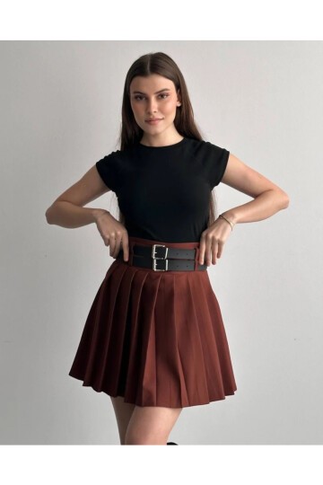 Kadın Çift Kemerli Şortlu Pileli Etek Kahve