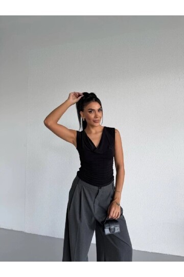Kadın Degaje Yaka Kolsuz Bluz Siyah