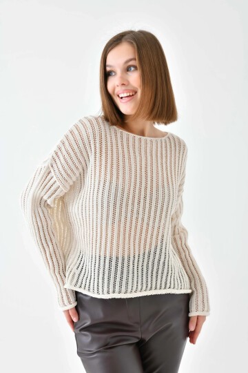 Kadın Geniş Yaka Örgü Detay Oversize Triko Kazak