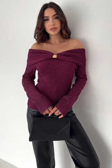 Kadın Omuz Açık Toka Detaylı Bluz