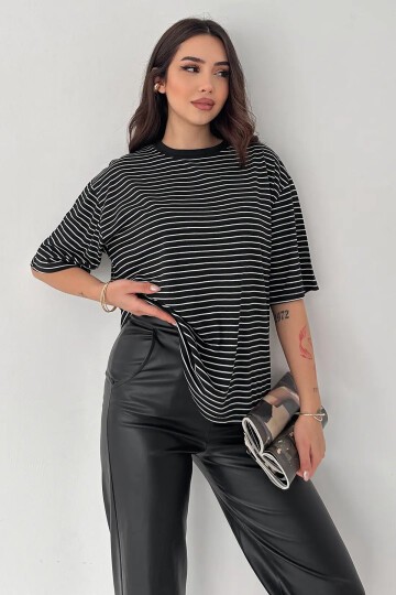 Kadın Oversize Çizgili Tişört Siyah
