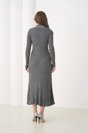 Kadın Polo Yaka Düğme Detay Kaşkorse Uzun Triko Elbise