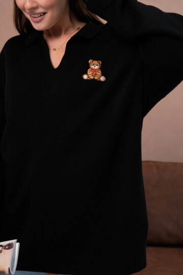 Kadın Polo Yaka Nakış Detay Yanları Yırtmaçlı Salaş Triko Kazak