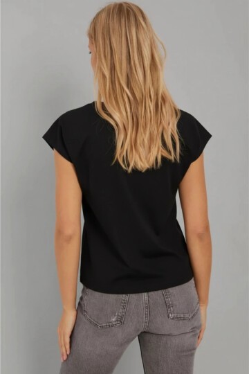 Kadın Siyah V Yaka Bluz