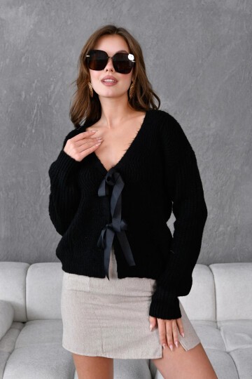 Kadın V Yaka Örgü Detay Fiyonklu Triko Ceket