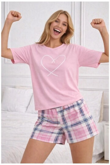 Kalp Baskılı Ekose Şortlu Kadın Pijama Takımı Pembe