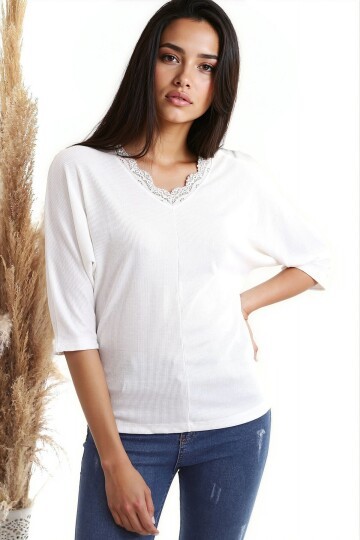 Kaşkorse Yaka Dantelli Yarasa Kol Bluz EKRU