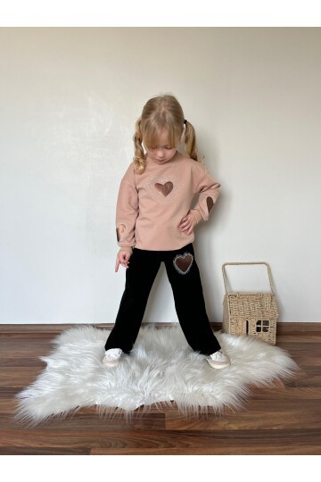 Kız Çocuk Kalp Detay Alt Üst Eşofman Takımı