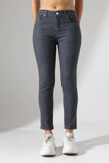 Koyu Gri Yüksek Bel Dar Kesim Jean