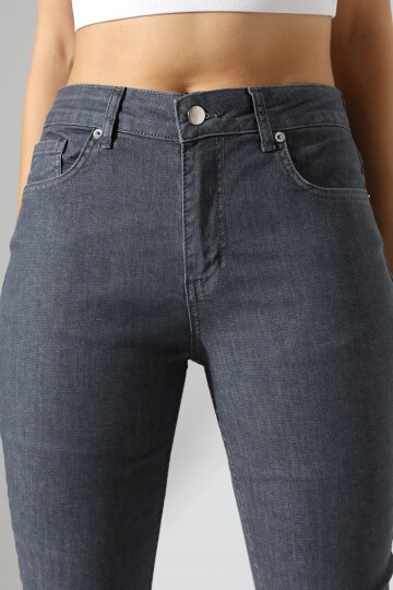 Koyu Gri Yüksek Bel Dar Kesim Jean