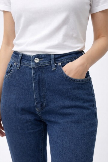 Koyu Lacivert Dar Paça Esnek Jean