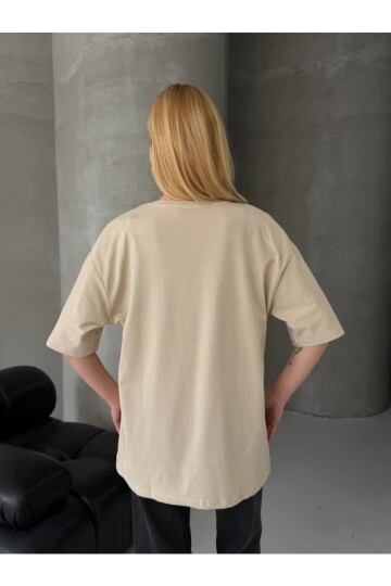 ONE Yazı Baskılı Oversize Kadın Tişört Bej