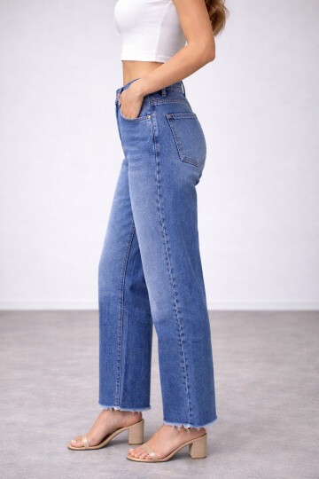 Paçaları Püsküllü Jean