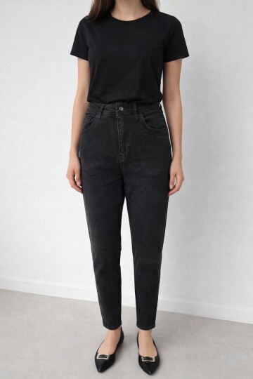 Siyah Esnek Tam Kalıp Kadın Jean