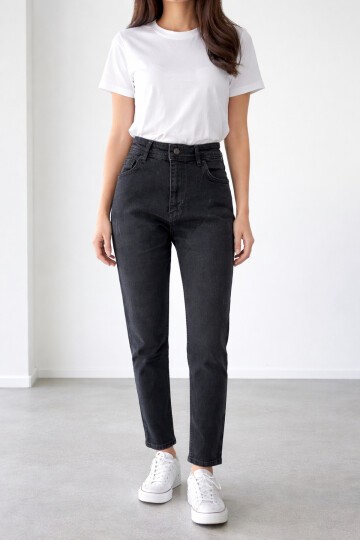 Siyah Fit Kalıp Esnek Jean