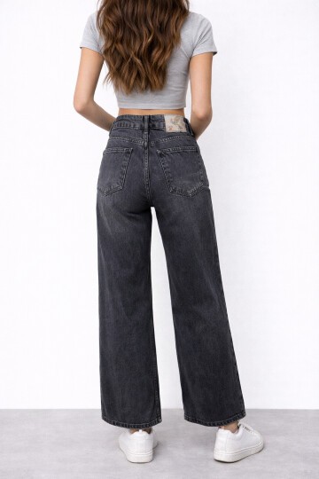 Siyah Taşlanmış Jean