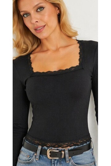 Siyah Kare Yaka Dantel Detaylı Uzun Kollu Kaşkorse Bluz