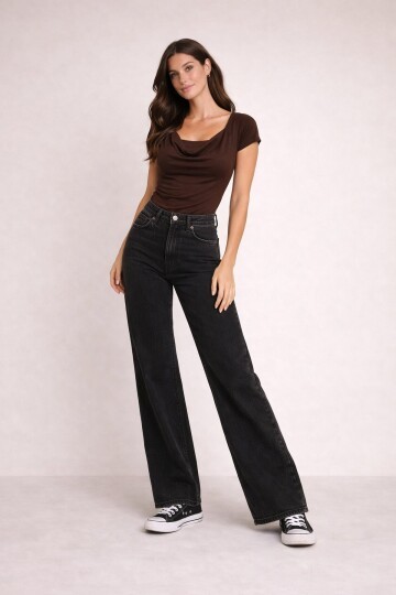 Degaje Yaka Modal Kumaş Bluz – Yumuşak Dokulu, Şık ve Rahat