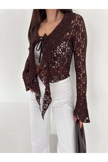 Kahverengi Dantel Bağlama Detaylı Transparan Bluz – Uzun Kollu Şık Kadın Bluz