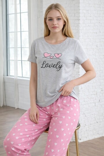 Kalp Desenli “Lovely” Baskılı Pamuklu Kadın Pijama Takımı