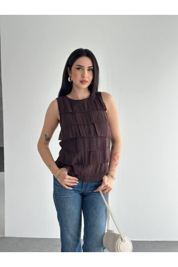 Kat Kat Fırfırlı Kolsuz Bluz – Şık & Feminen Yazlık Kadın Üst